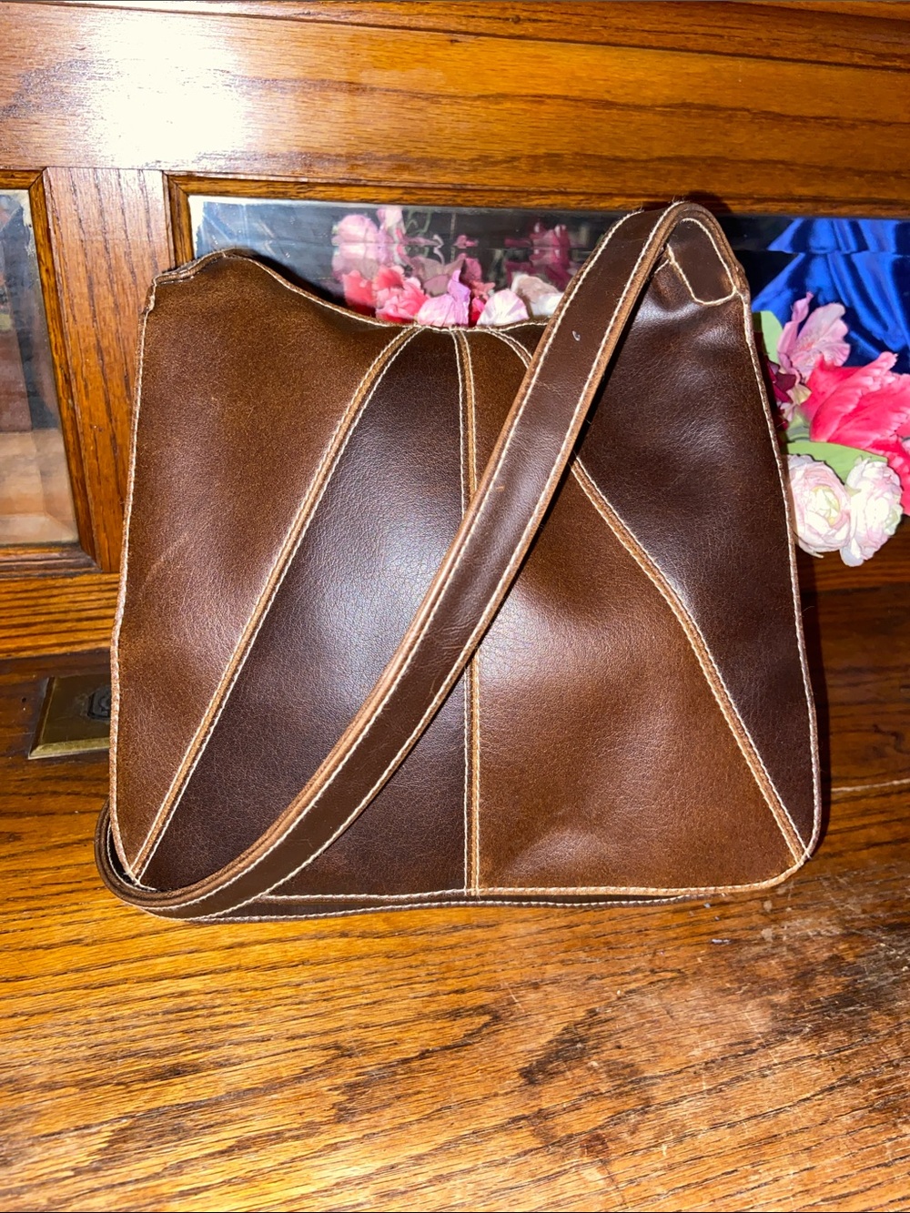 Relic Brown Leather Crossbody Messenger Bag with Contrast Stitching